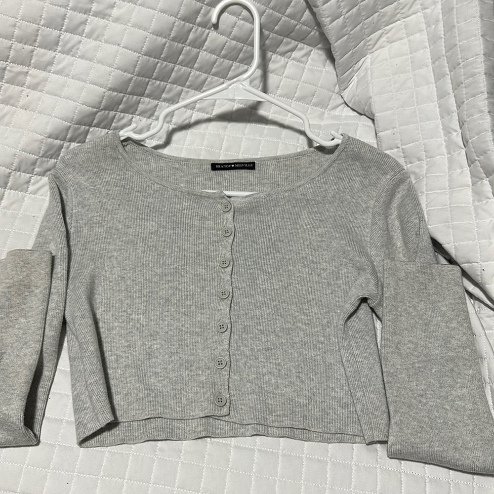 brandy melville long sleeve gray top